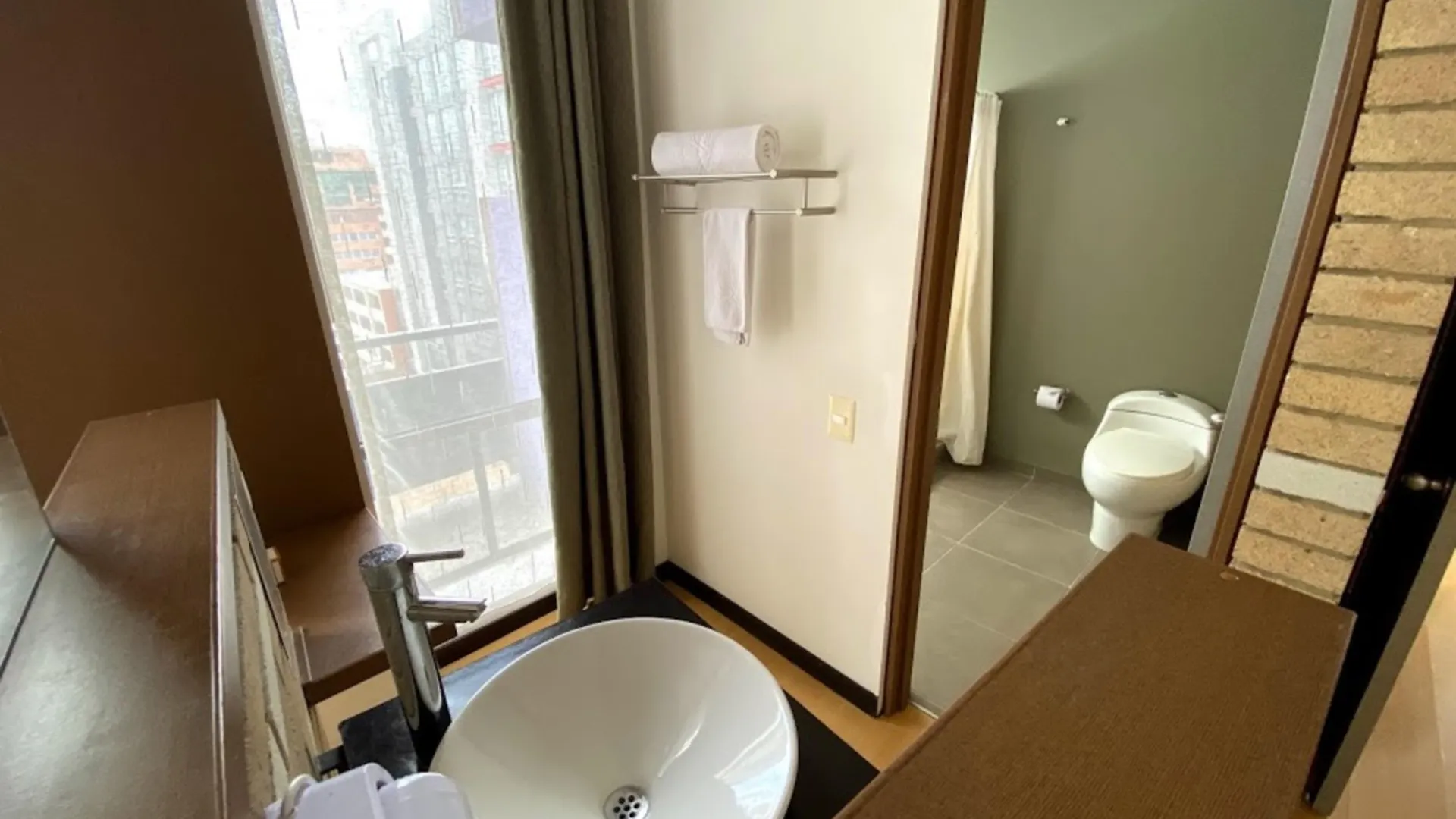 ****  Hotel Viaggio Nueve Tres Bogota Colombia